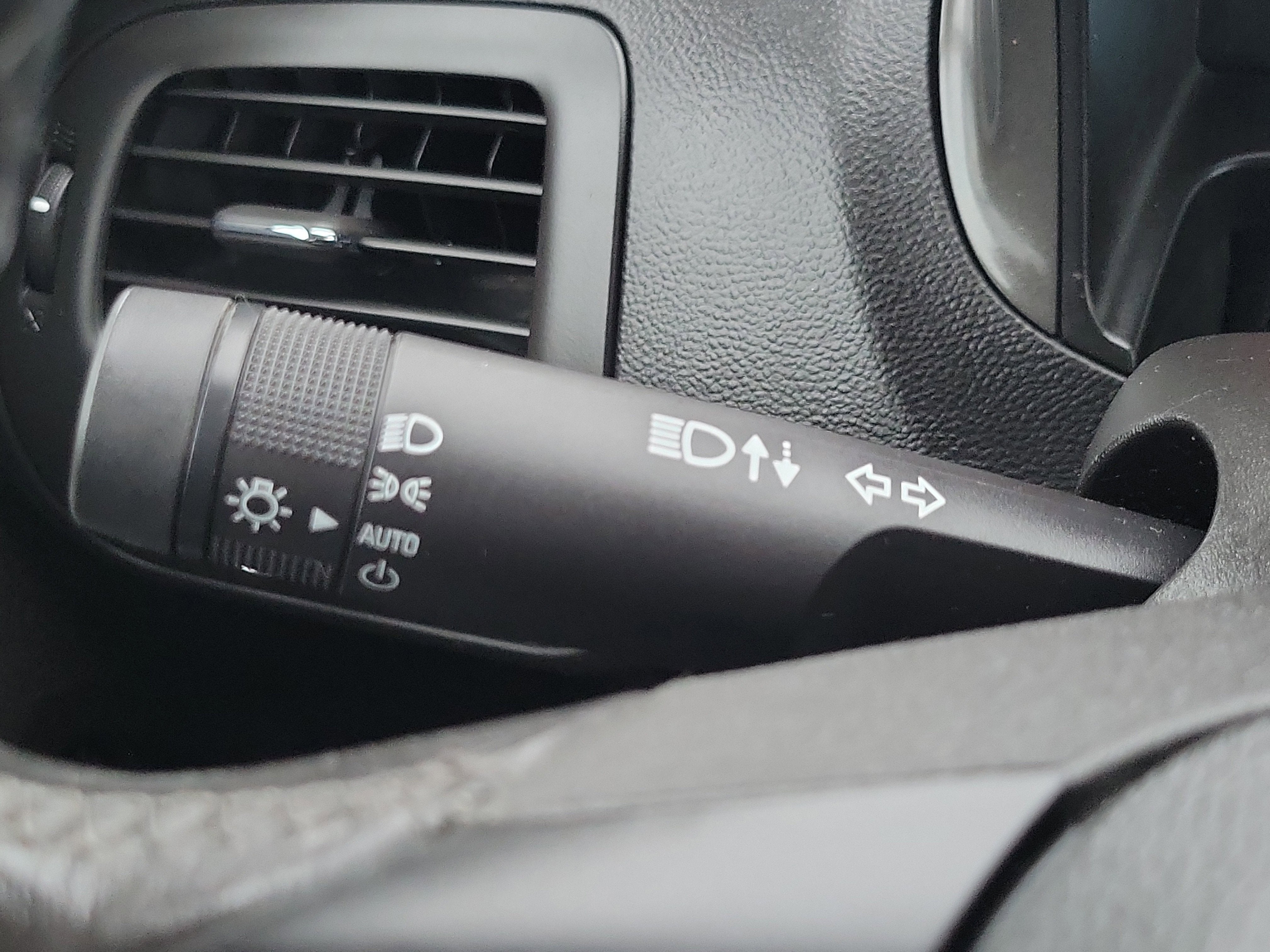 2011 Chevrolet Volt Base