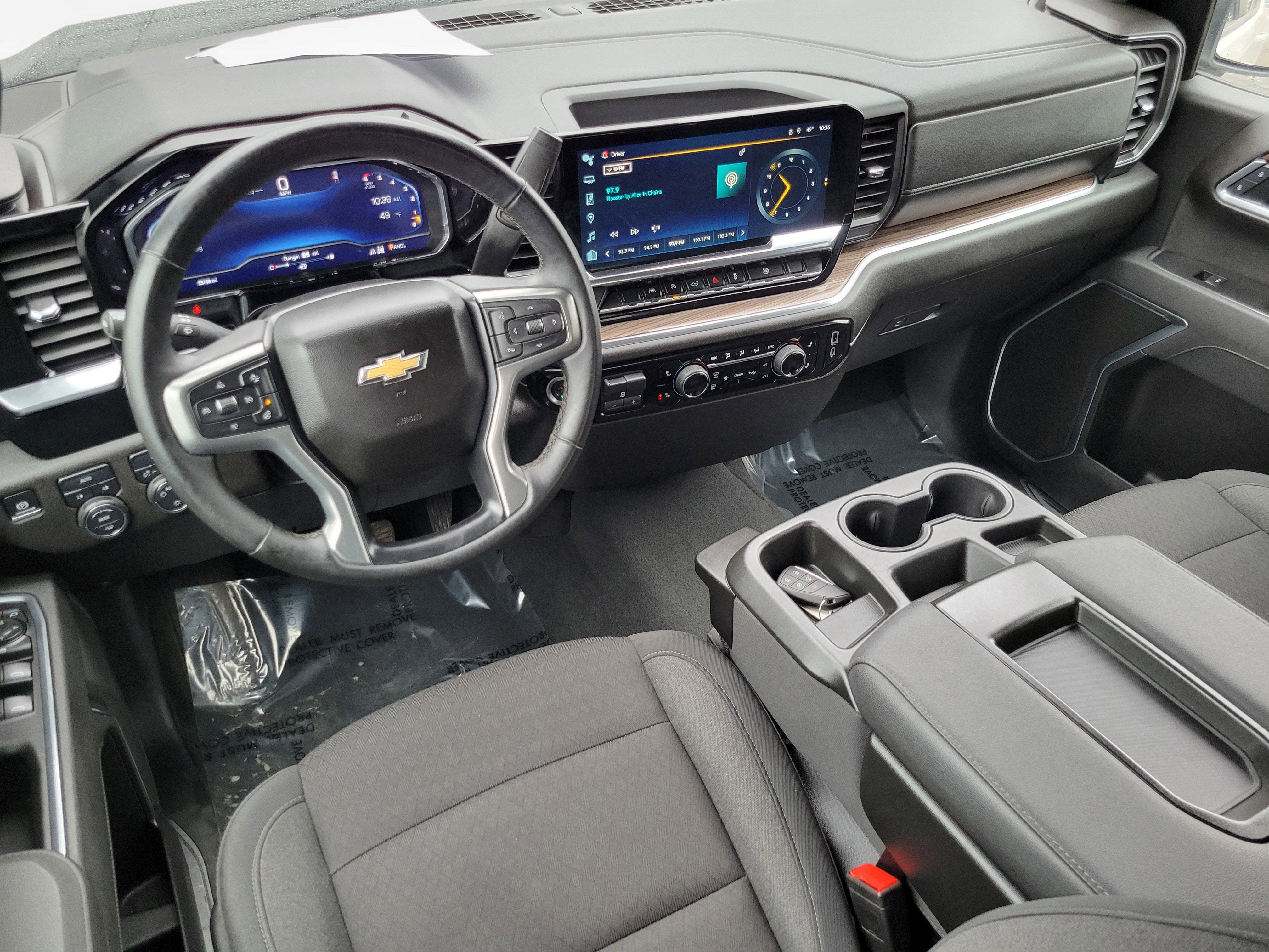 2025 Chevrolet Silverado 1500 LT