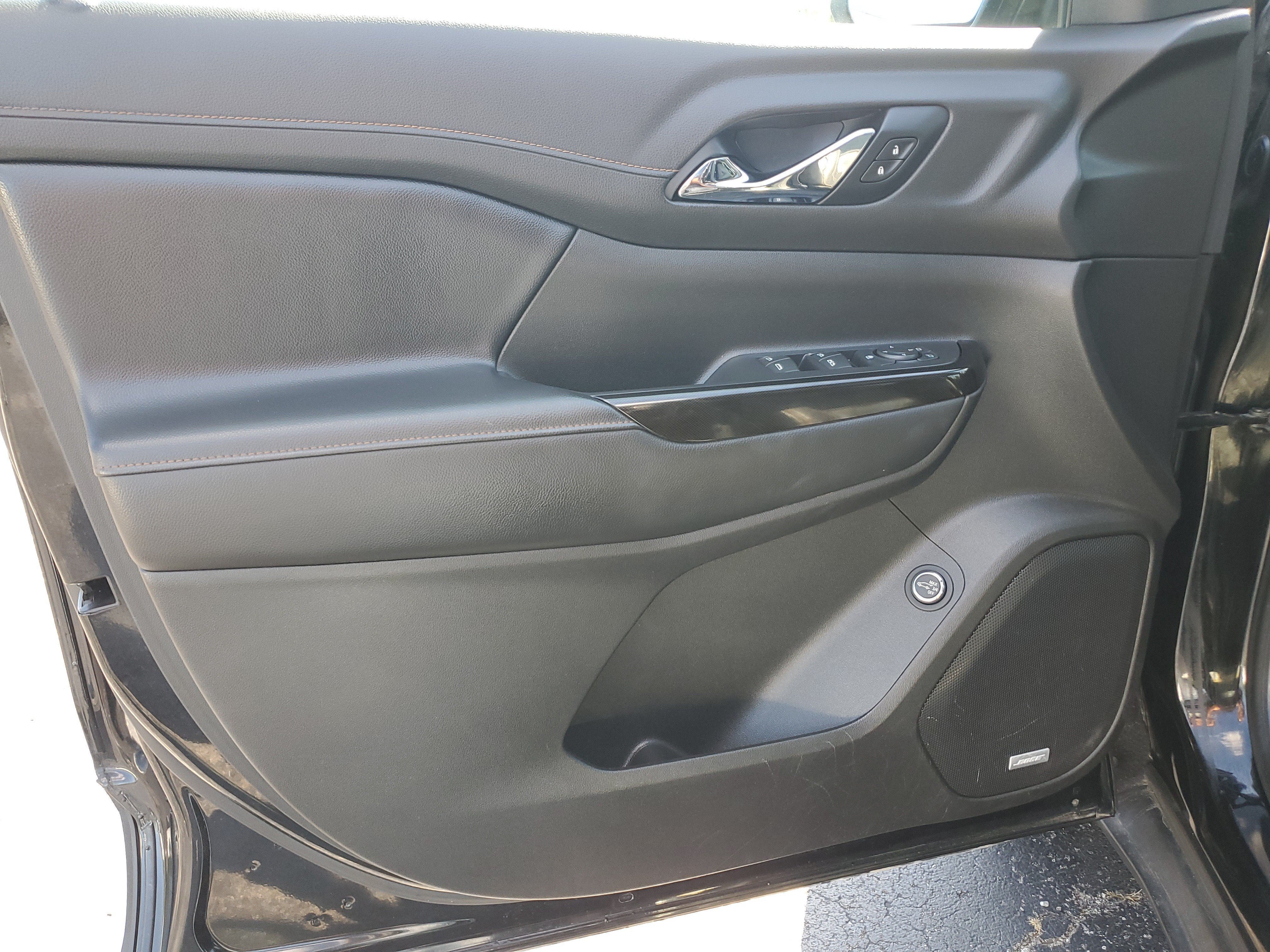2020 GMC Acadia AT4