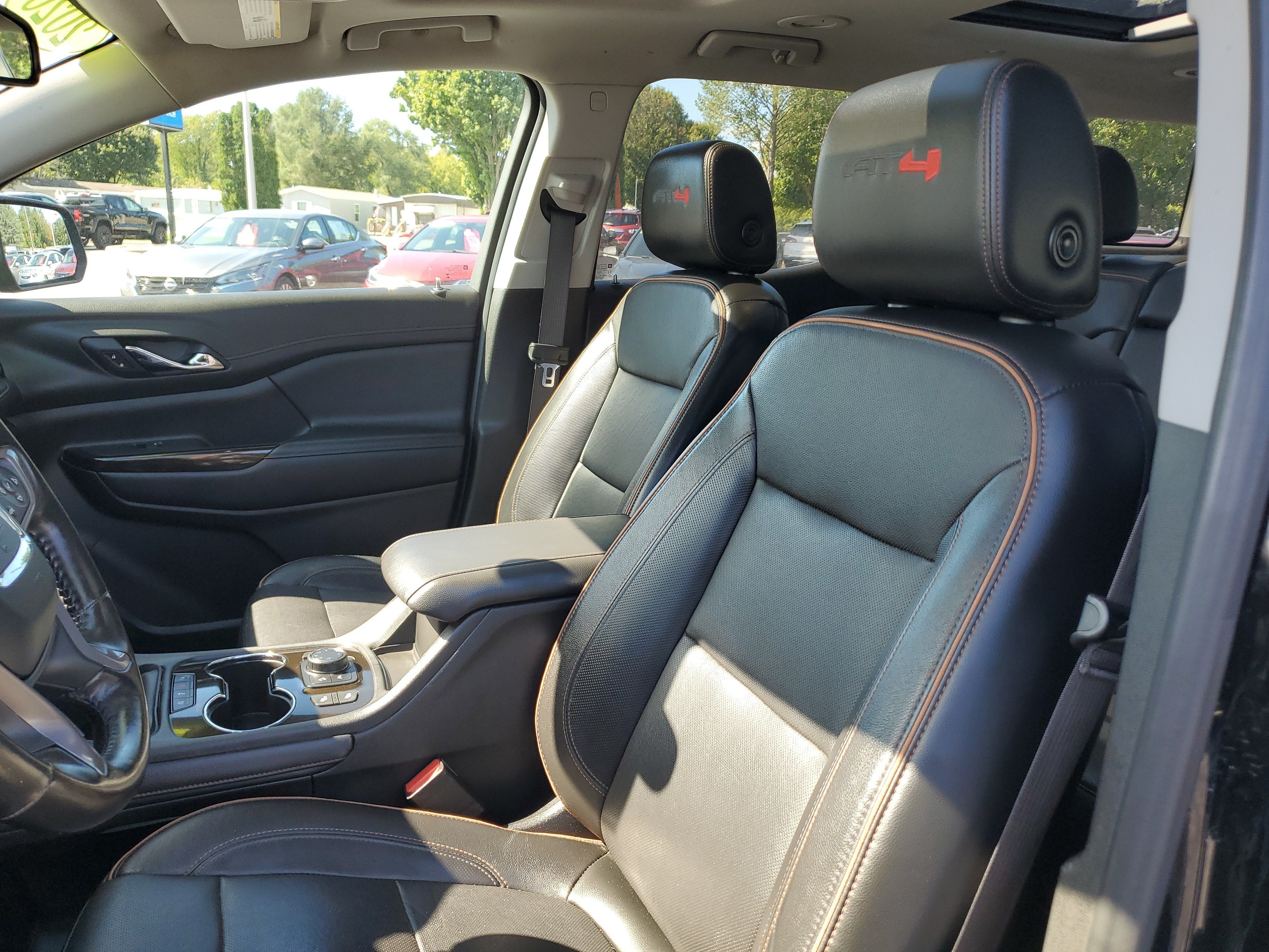 2020 GMC Acadia AT4