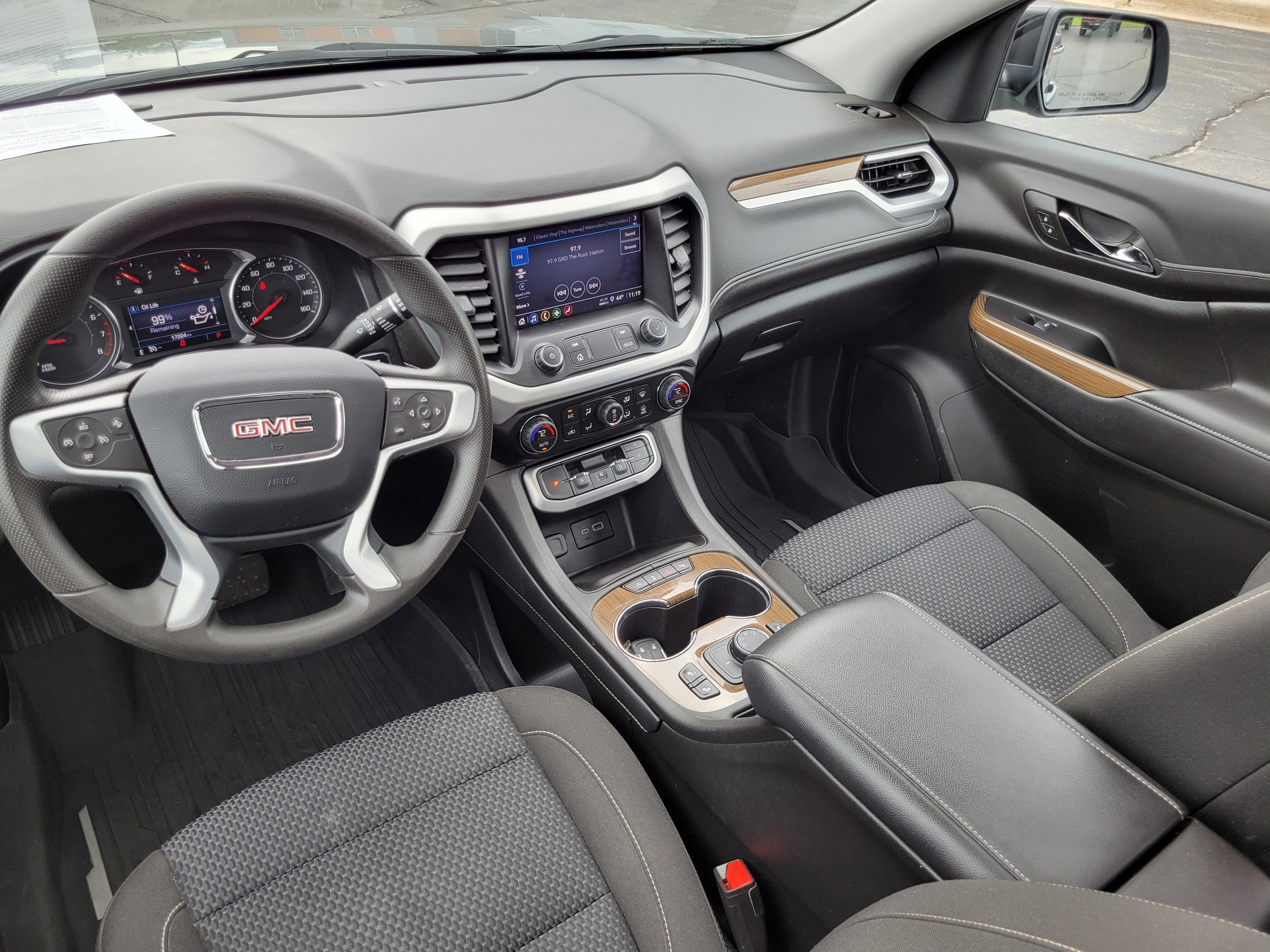 2023 GMC Acadia SLE