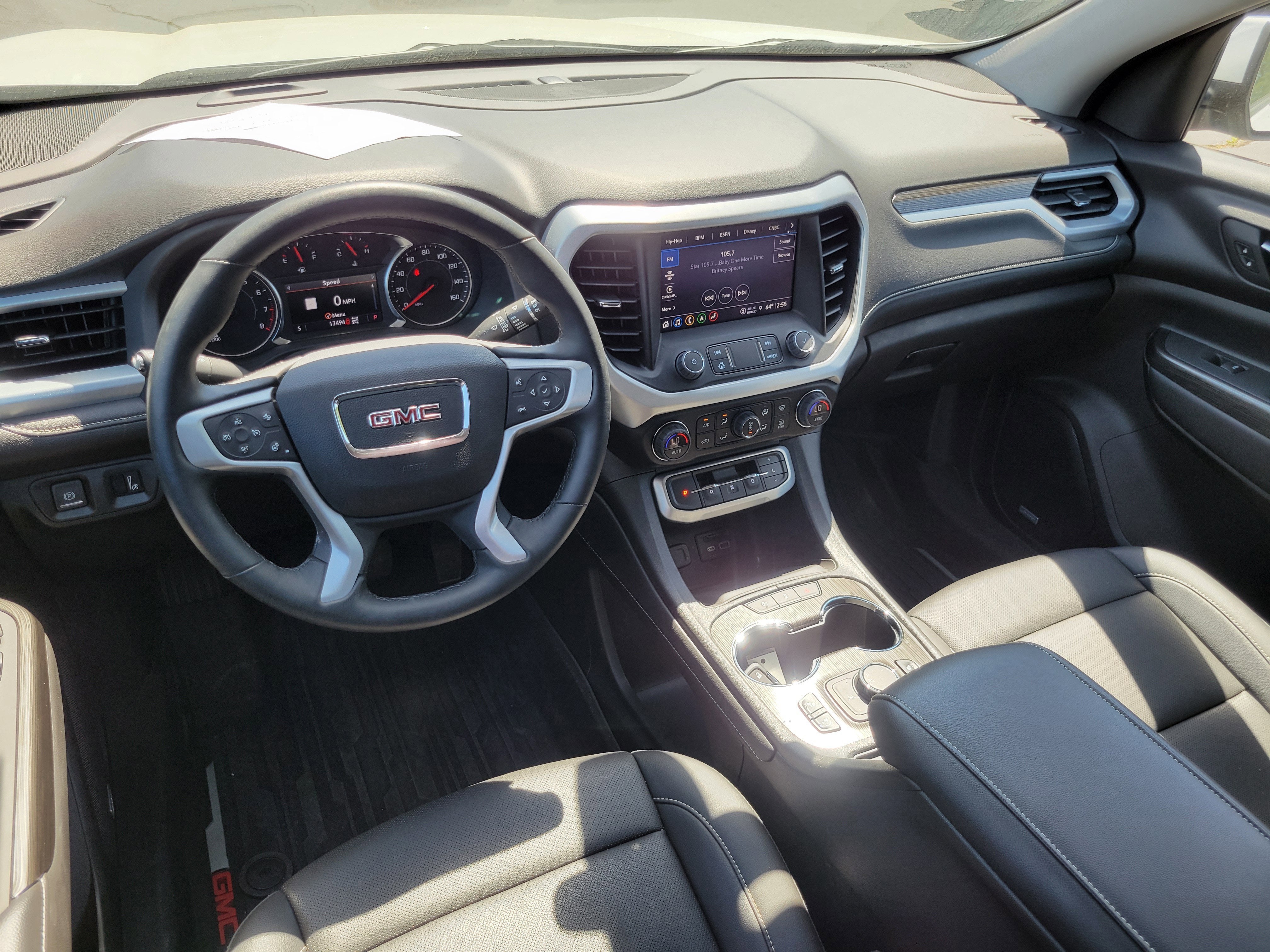 2023 GMC Acadia SLT