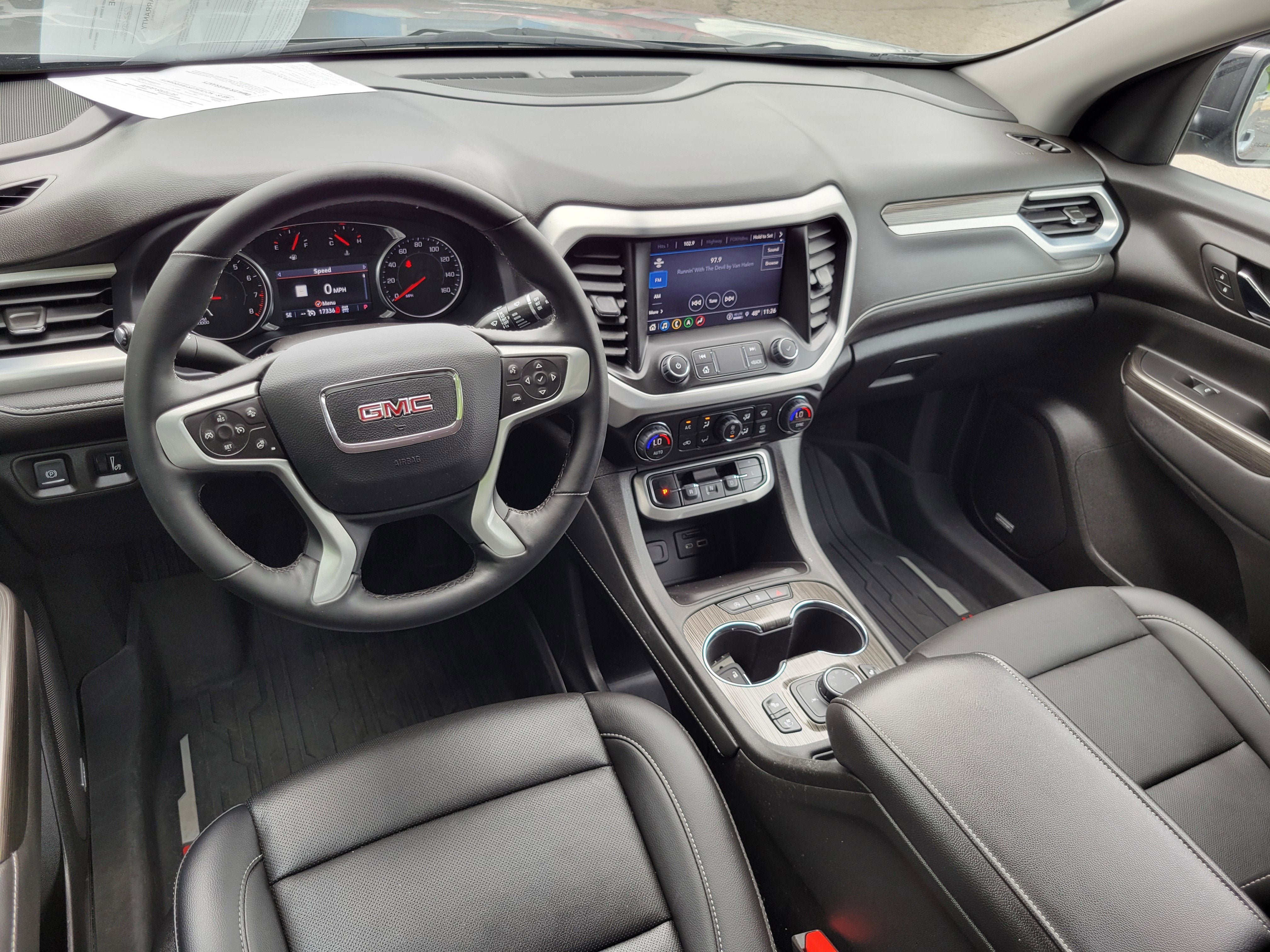 2023 GMC Acadia SLT