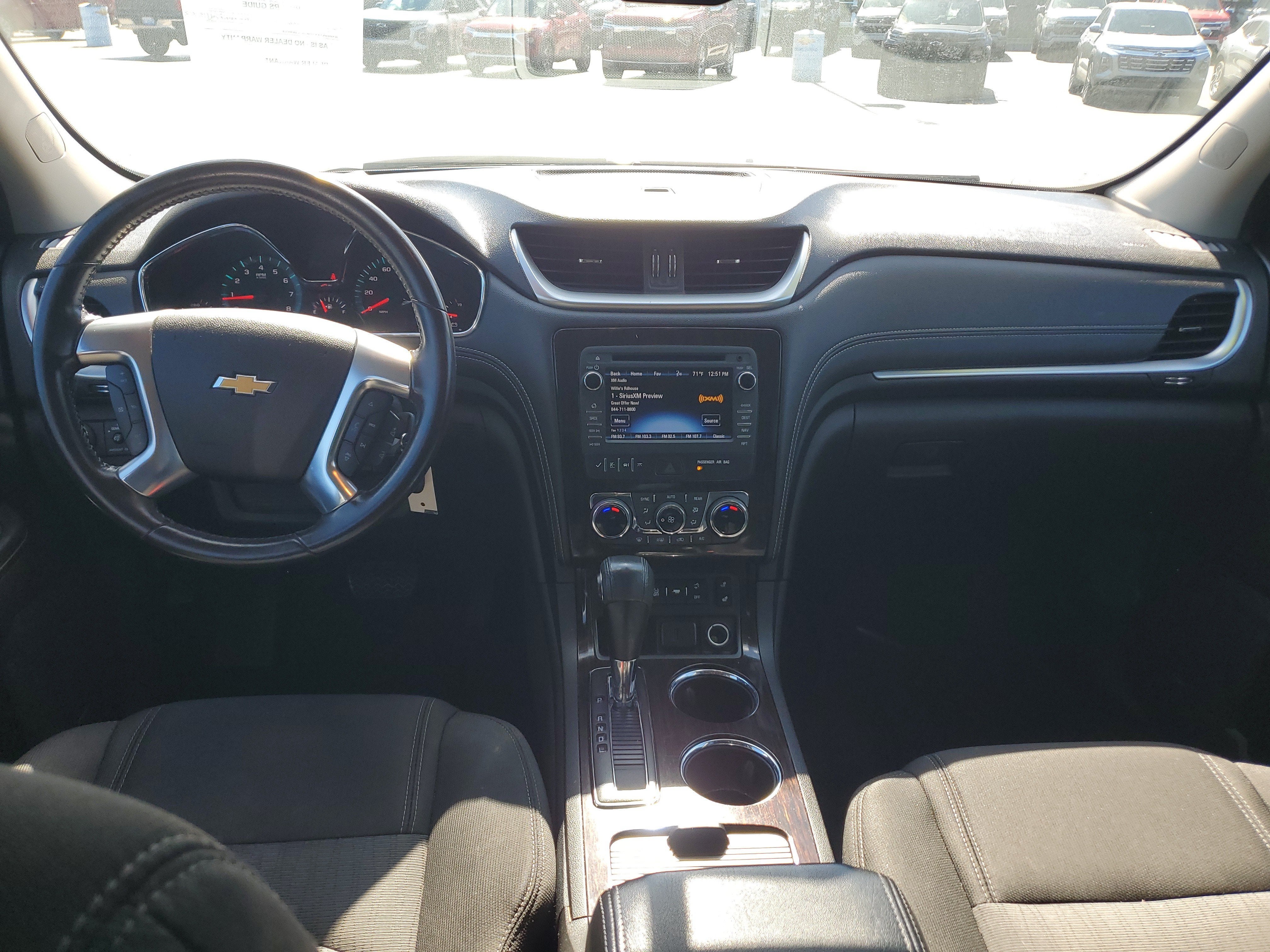 2017 Chevrolet Traverse LT