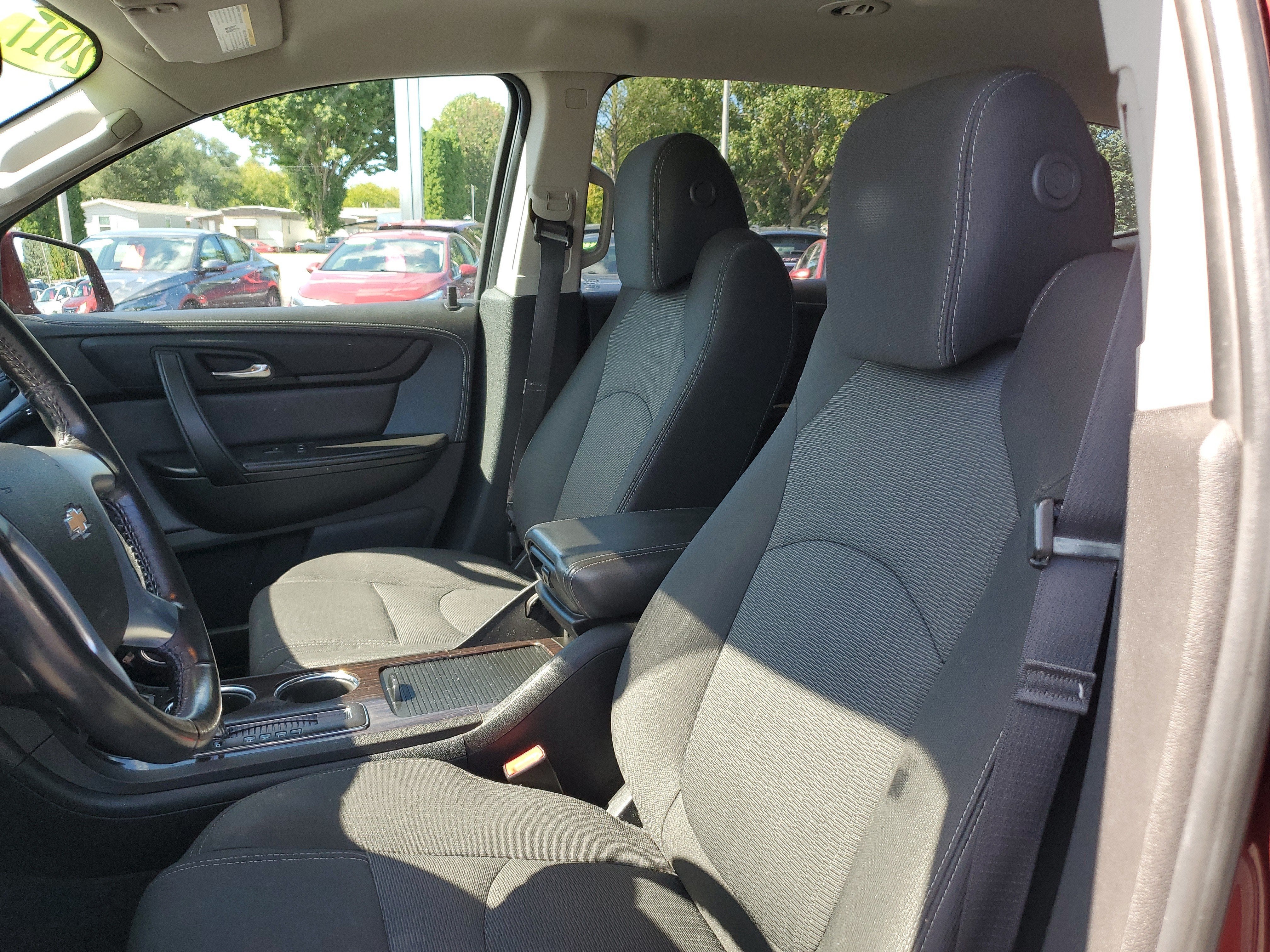 2017 Chevrolet Traverse LT