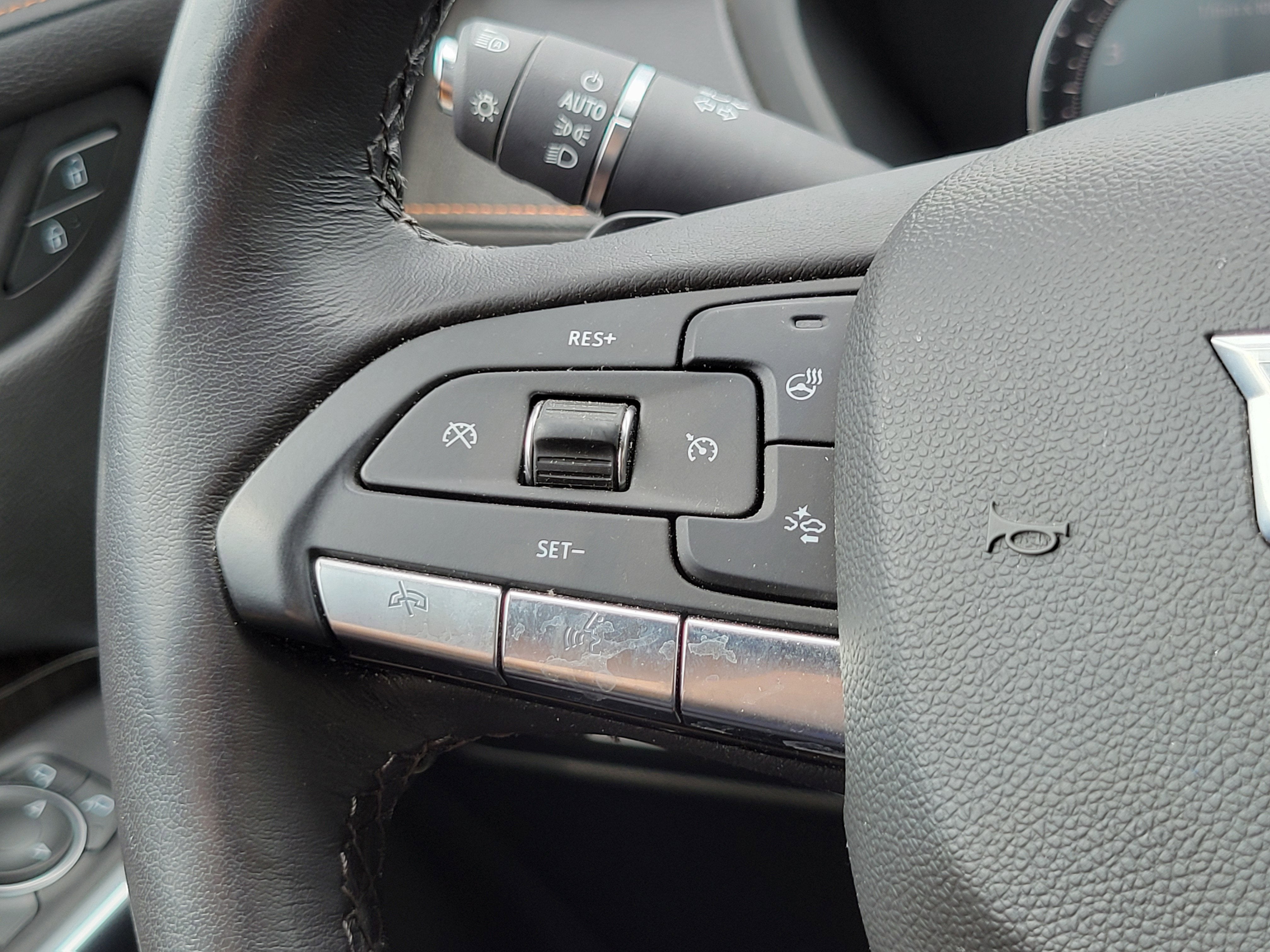 2020 Cadillac XT4 AWD Premium Luxury