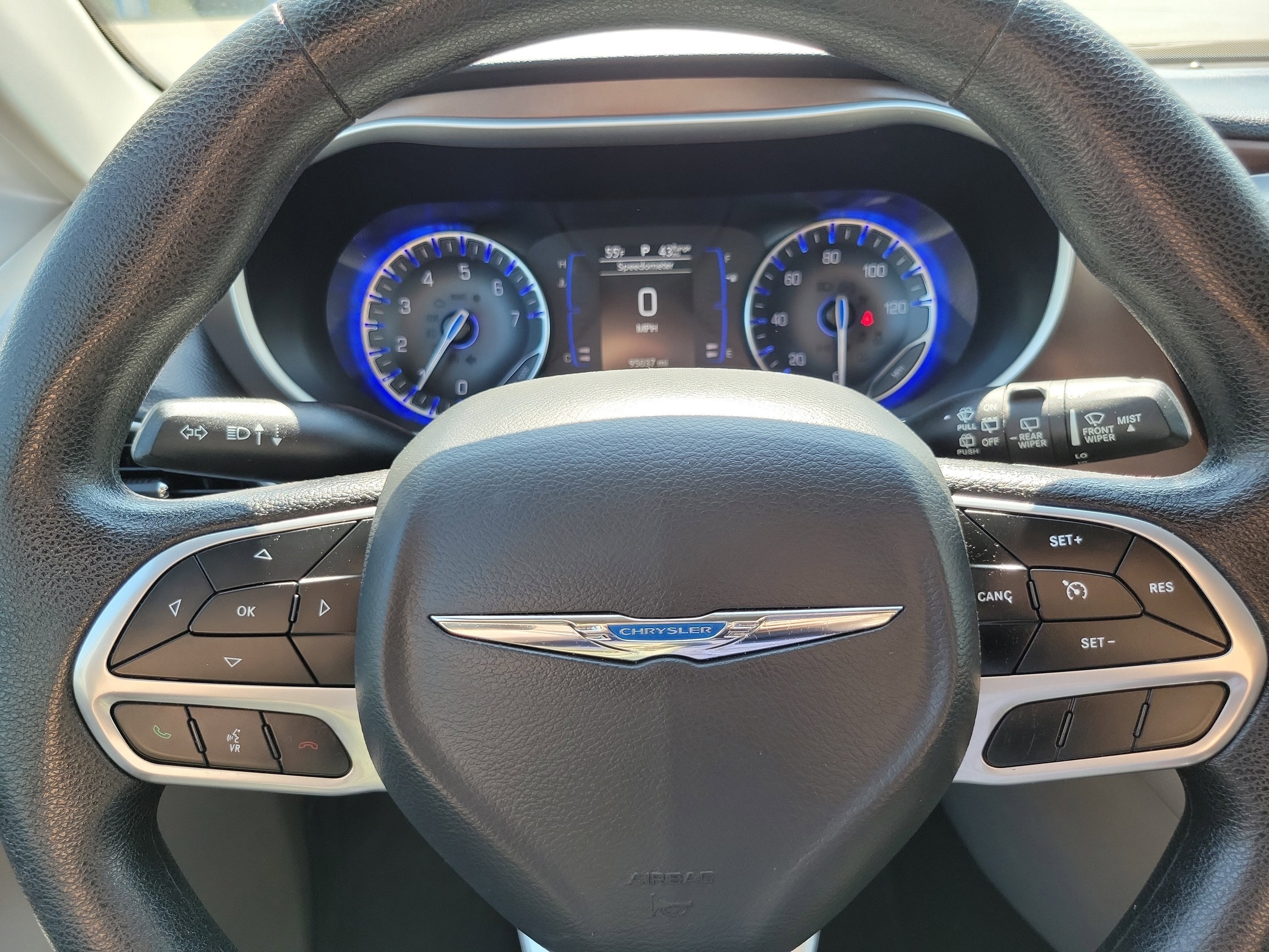 2021 Chrysler Voyager LXI