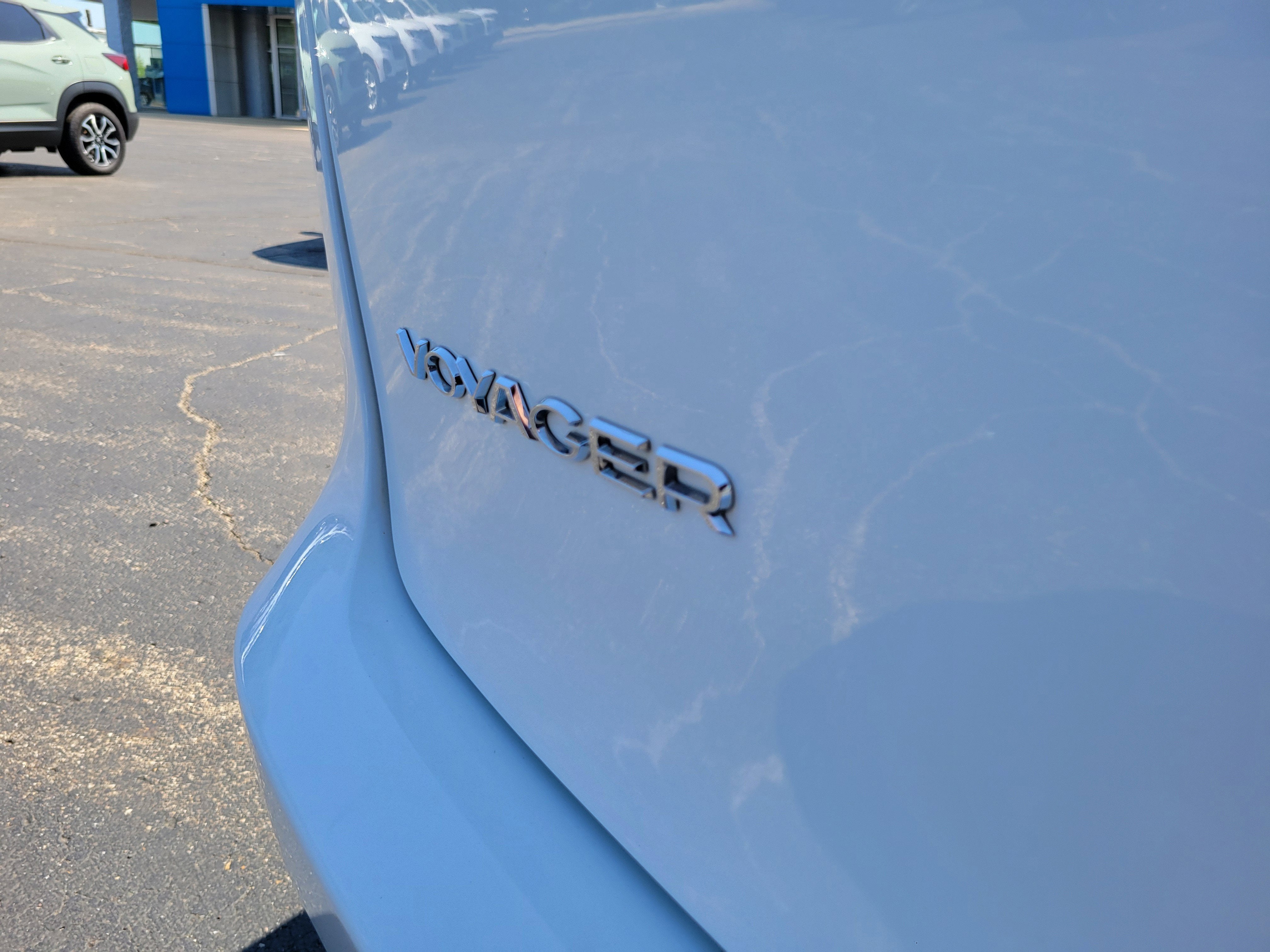 2021 Chrysler Voyager LXI