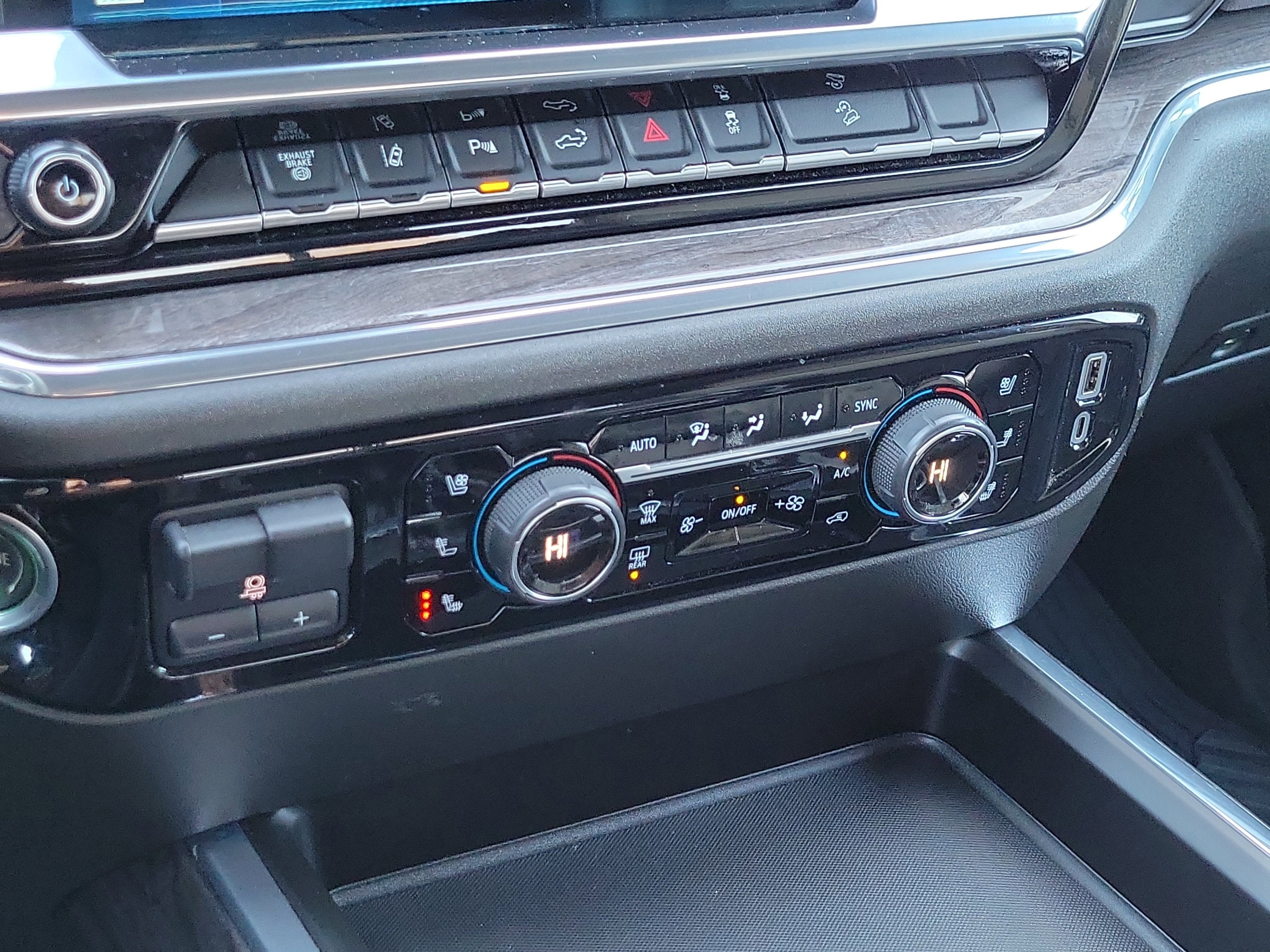 2024 Chevrolet Silverado 3500 HD LTZ