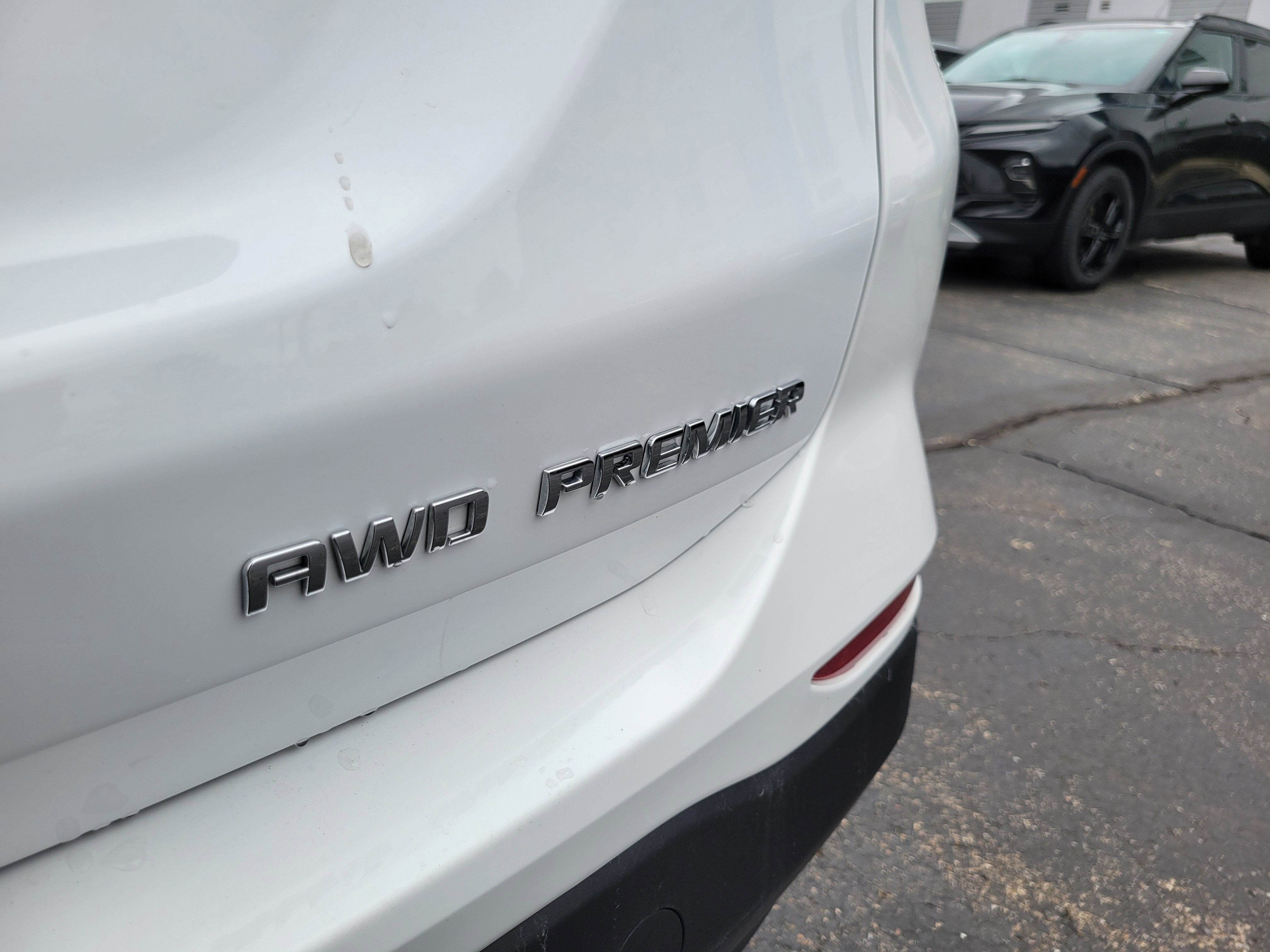 2023 Chevrolet Equinox Premier