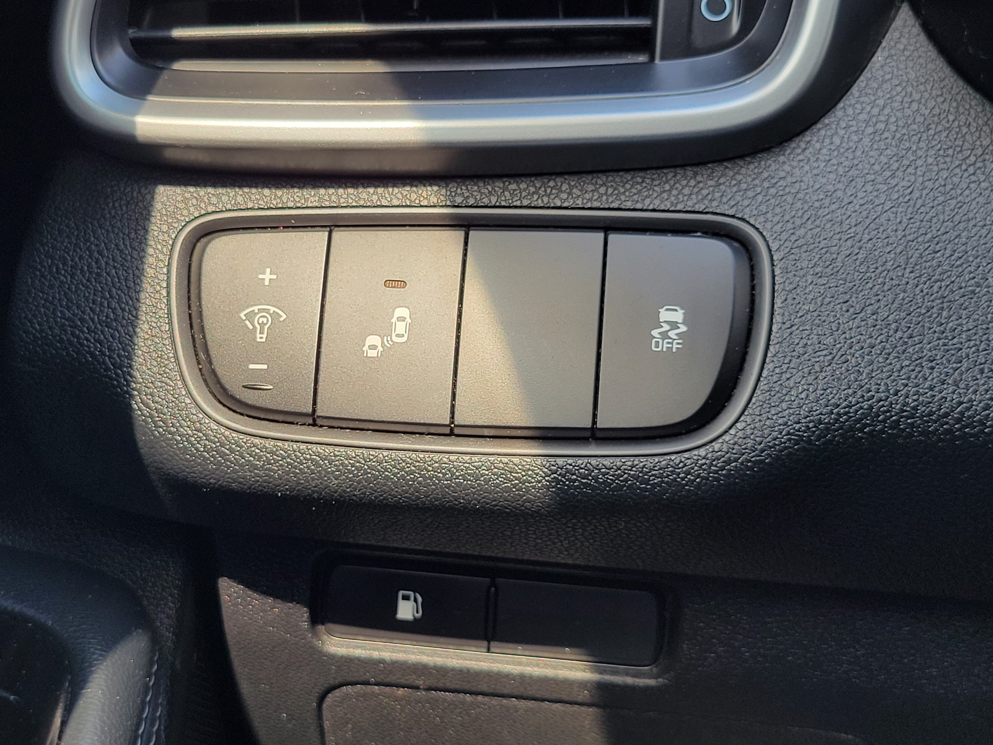 2019 Kia Sorento S V6