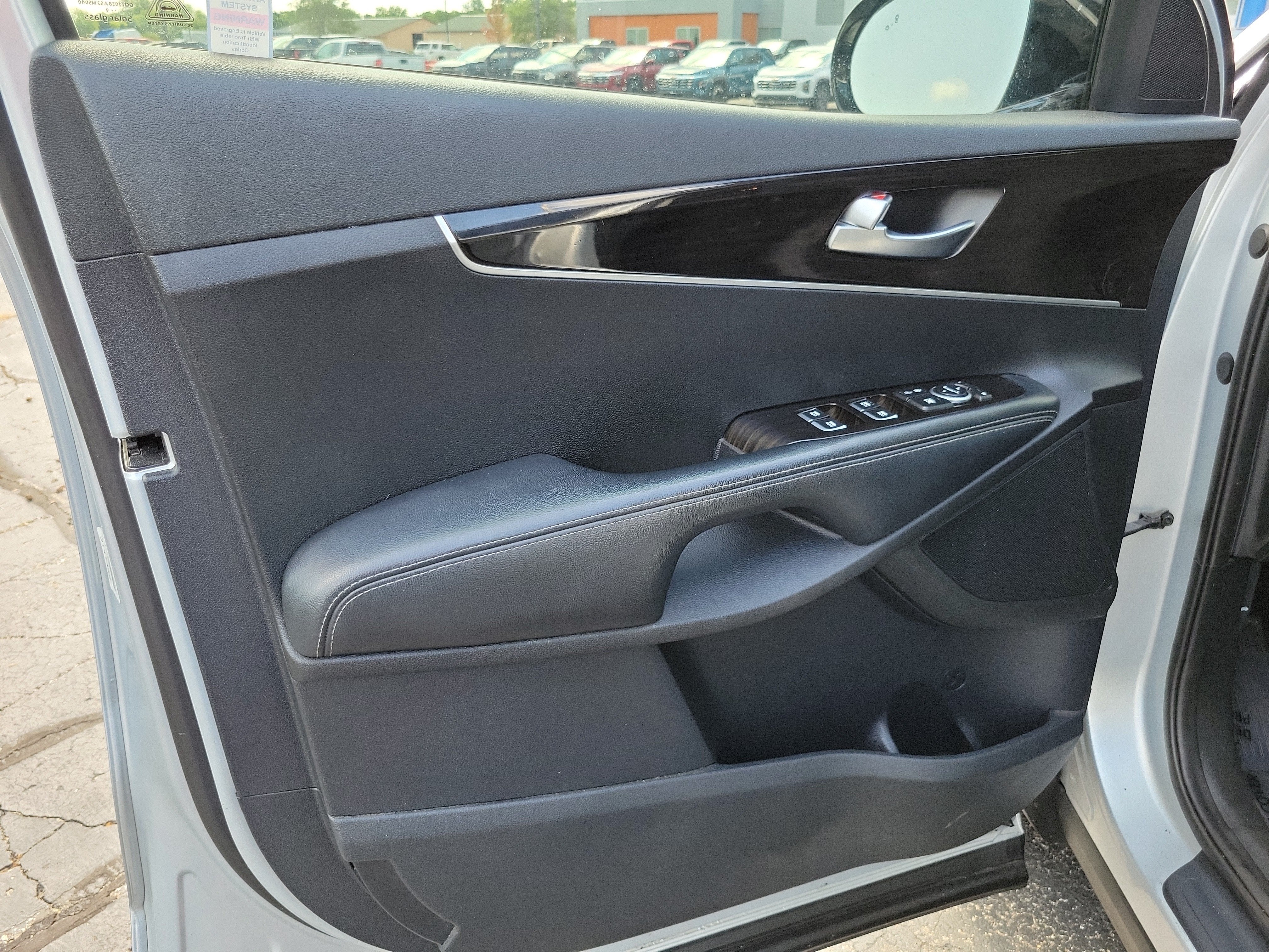 2019 Kia Sorento S V6