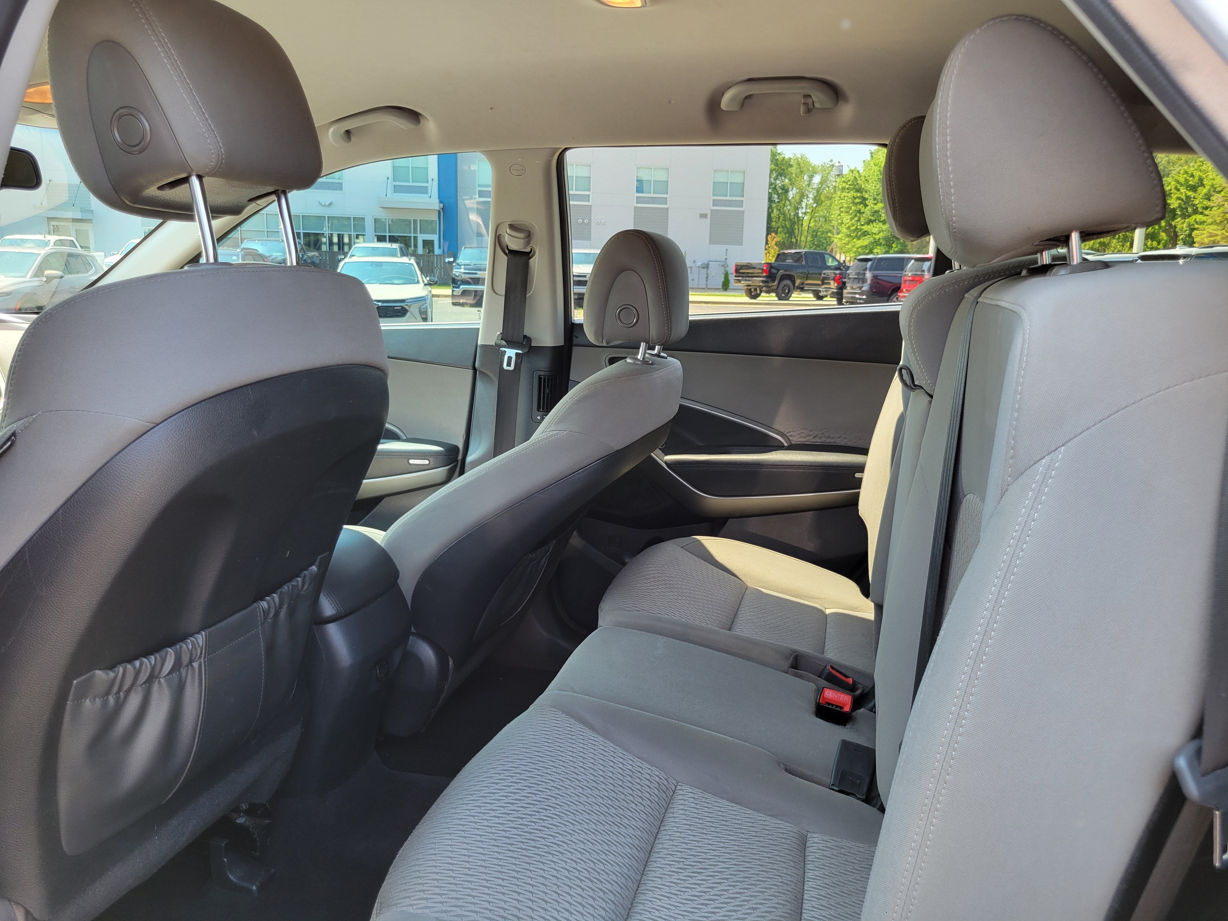 2017 Hyundai Santa Fe SE