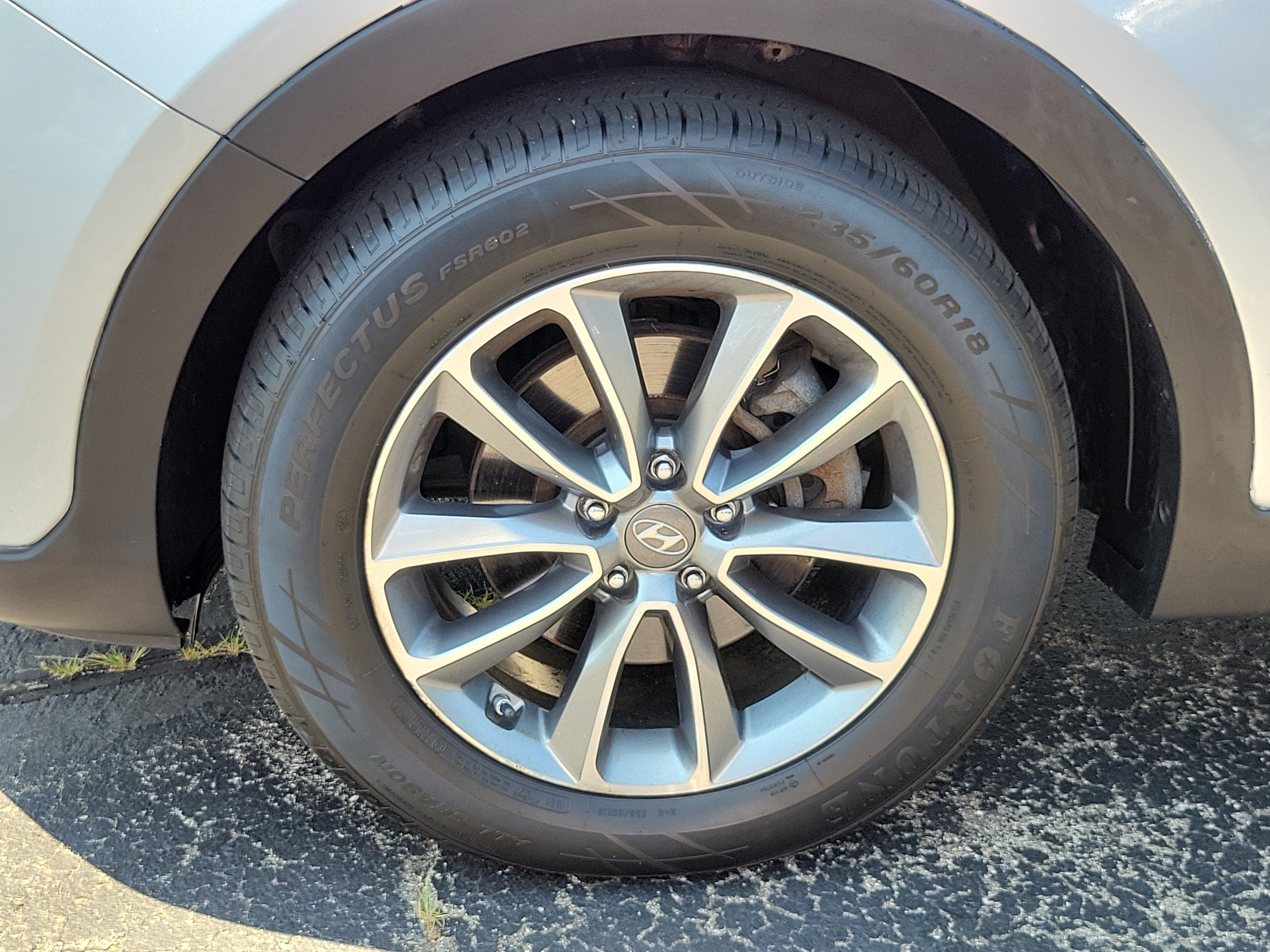 2017 Hyundai Santa Fe SE
