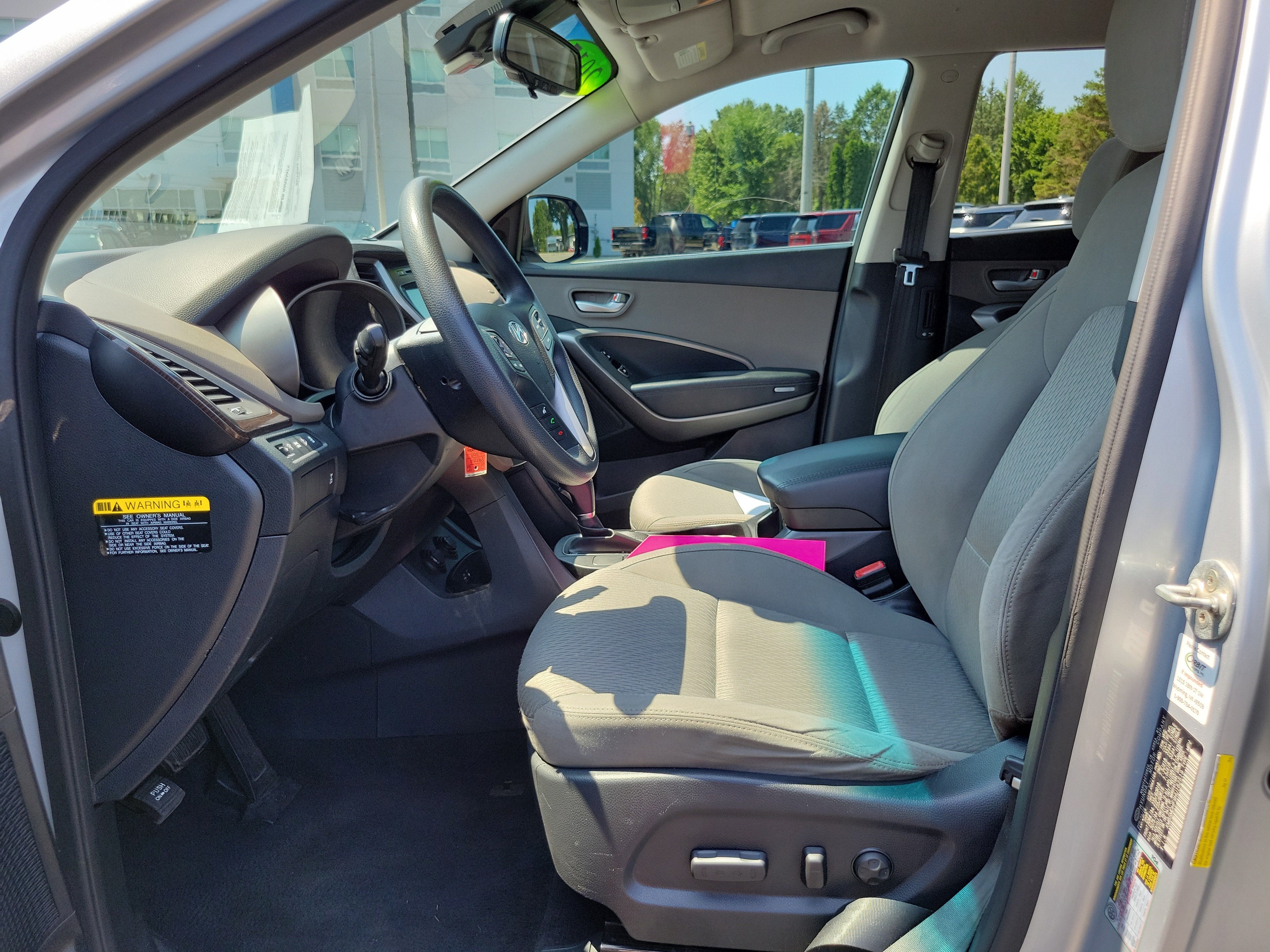 2017 Hyundai Santa Fe SE