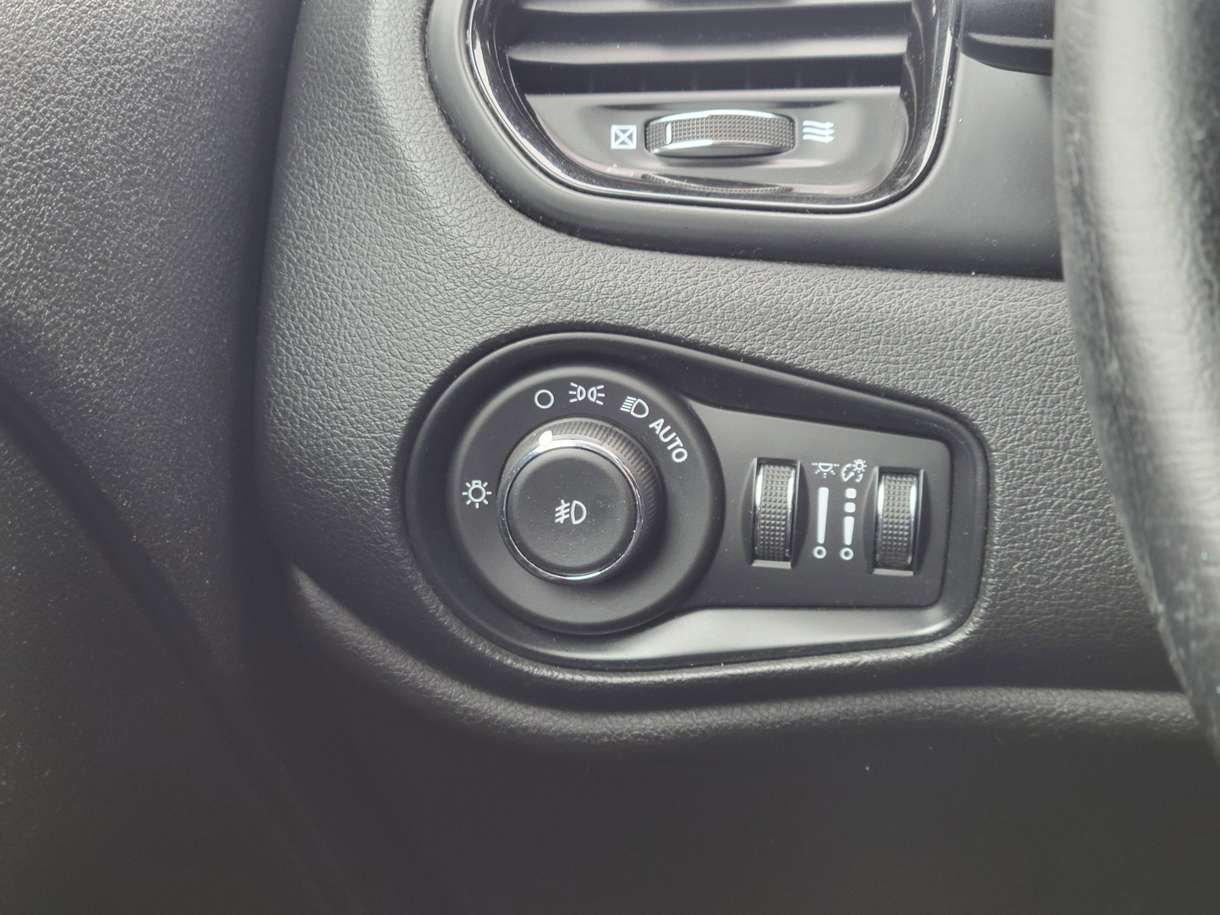 2018 Jeep Renegade Altitude